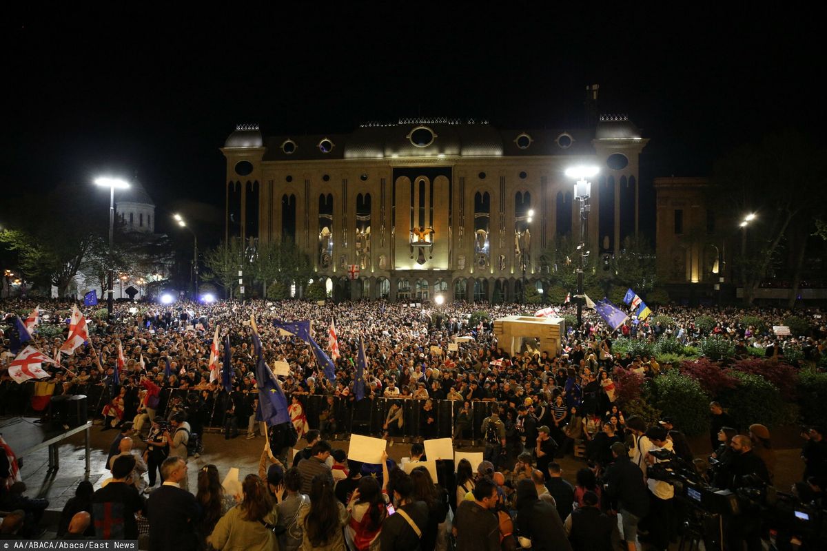 Około 20 tys. osób wzięło udział w proteście w stolicy Gruzji Tbilisi w środę wieczorem 