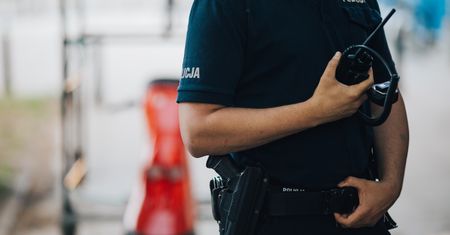 Ukradł busa z 13-latką w środku. Poszukiwania mężczyzny