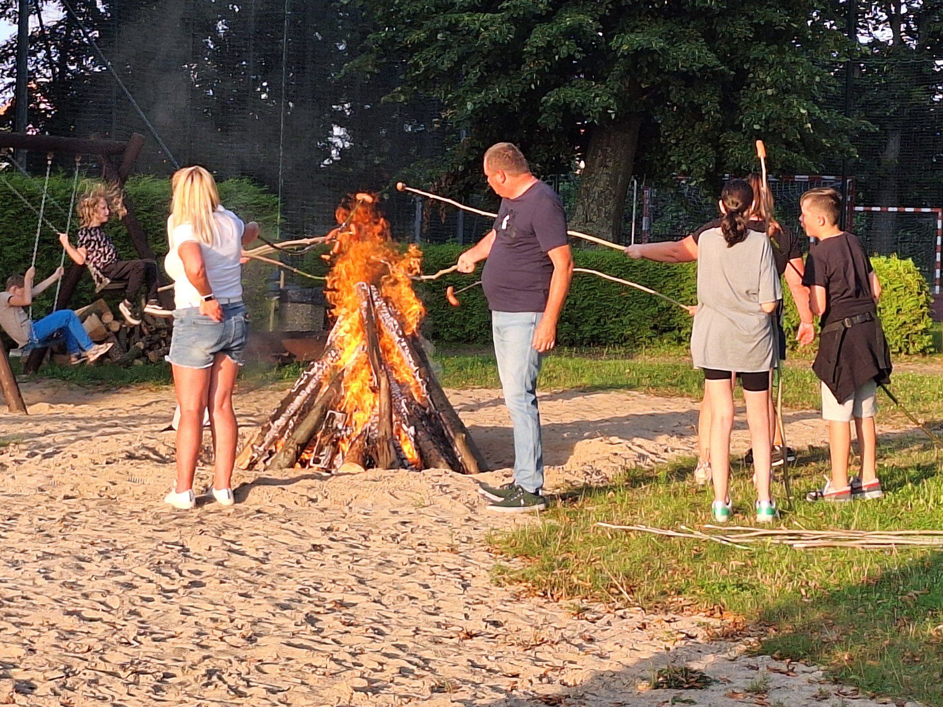 Piknik &#34;Poznaj swojego sąsiada&#34; i kino plenerowe w Łubowie
