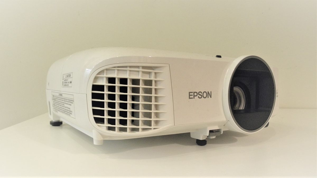 Epson EH-TW5600: test niedrogiego projektora z dużym potencjałem 1