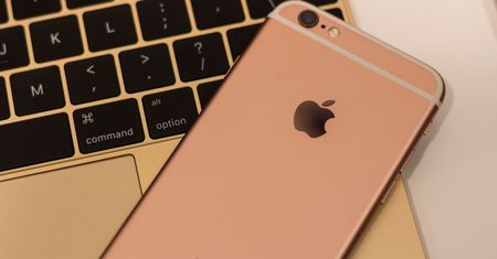 Cenzura w Chinach groźna dla iPhone'ów: liczne awarie po wpisaniu zakazanego emoji