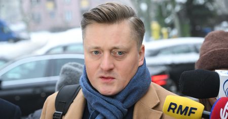 Kłótnia adwokata Ziobry z rzecznikiem rządu. "Skończy pan w sądzie"