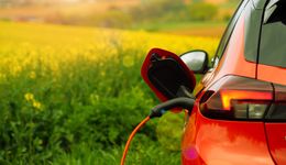 Elektromobilność przyspiesza. Jak utrzymać boom na auta elektryczne w Polsce?