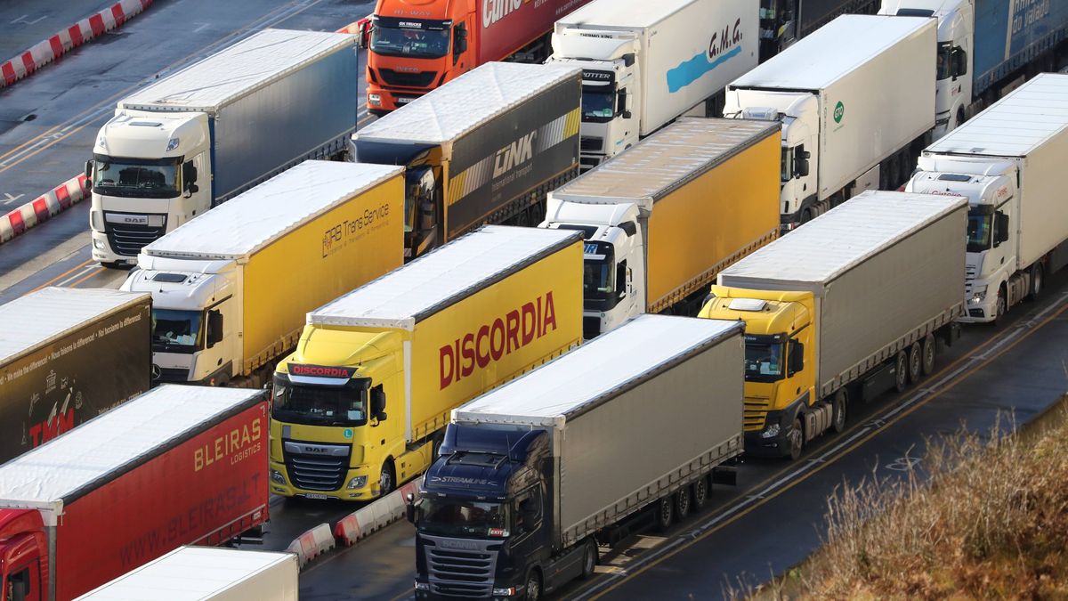 Polski kierowca TIR-a zatrzymany w Wielkiej Brytanii za przemyt