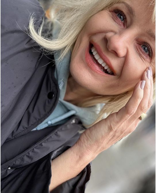 Małgorzata Kożuchowska pozuje w naturalnym wydaniu