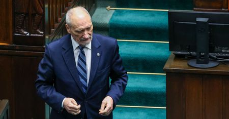Sensacja w PiS. To zrobił Macierewicz