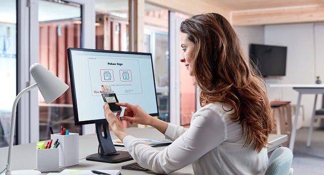 Pekao daje klientom firmowym opcję podpisywania dokumentów profilem zaufanym i e-dowodem