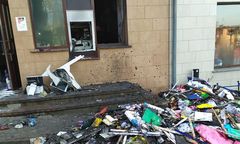 Miedzybórz. Nieznani sprawcy wysadzili bankomat. Konieczna była ewakuacja mieszkańców