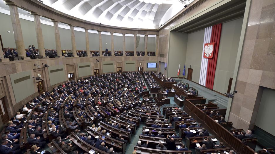 Koronawirus w Polsce. Tarcza antykryzysowa 3.0. Sejm zajmie się poprawkami Senatu [Transmisja]