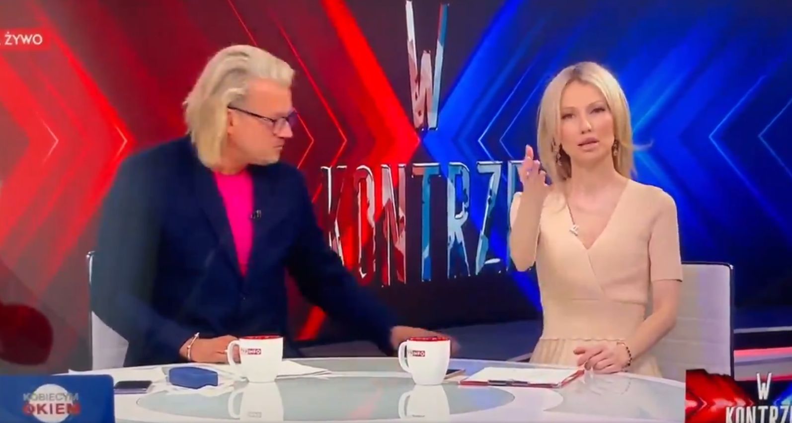 Jarosław Jakimowicz łapie Magdalenę Ogórek za sukienkę