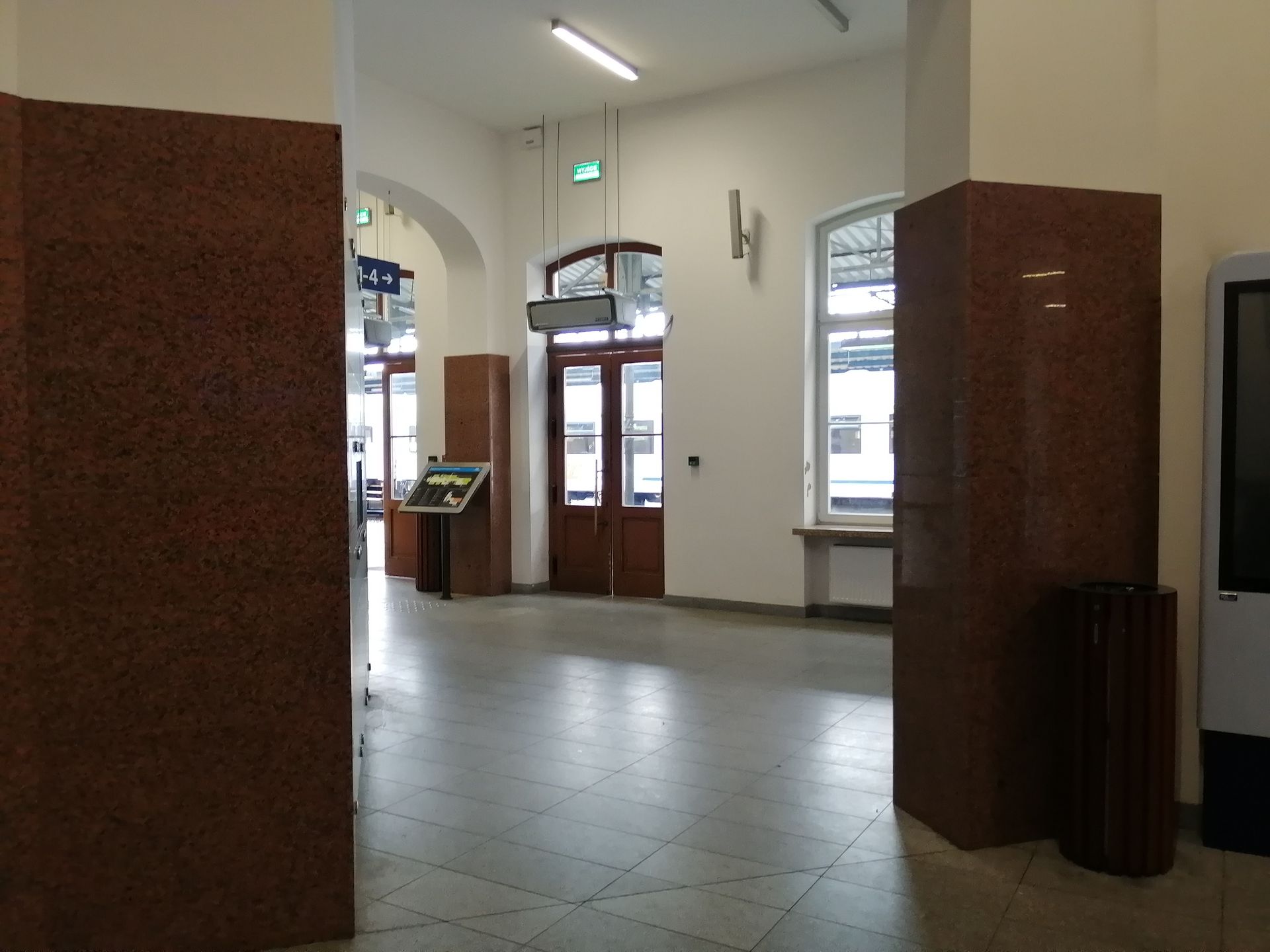 Honor 20 Lite oficjalnie. Nowy smartfon już w Polsce 8