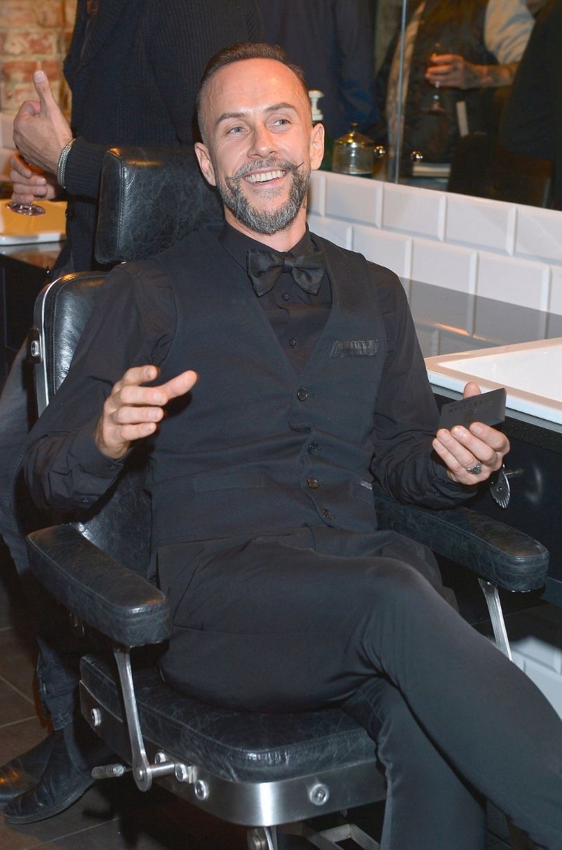 Nergal wspiera zakażonego koronawirusem Andrzeja Piasecznego