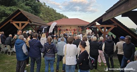 Rajd, licytacje i koncerty. Nad jeziorem Lubiechowskim pomagali Julce [ZDJĘCIA]