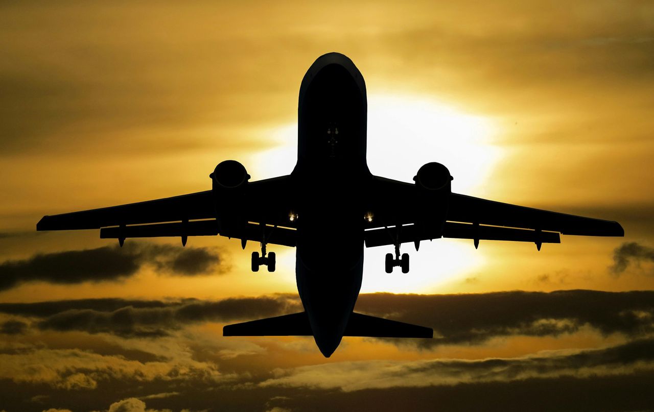 India shuts airspace to Pakistani flights amid Kashmir crisis