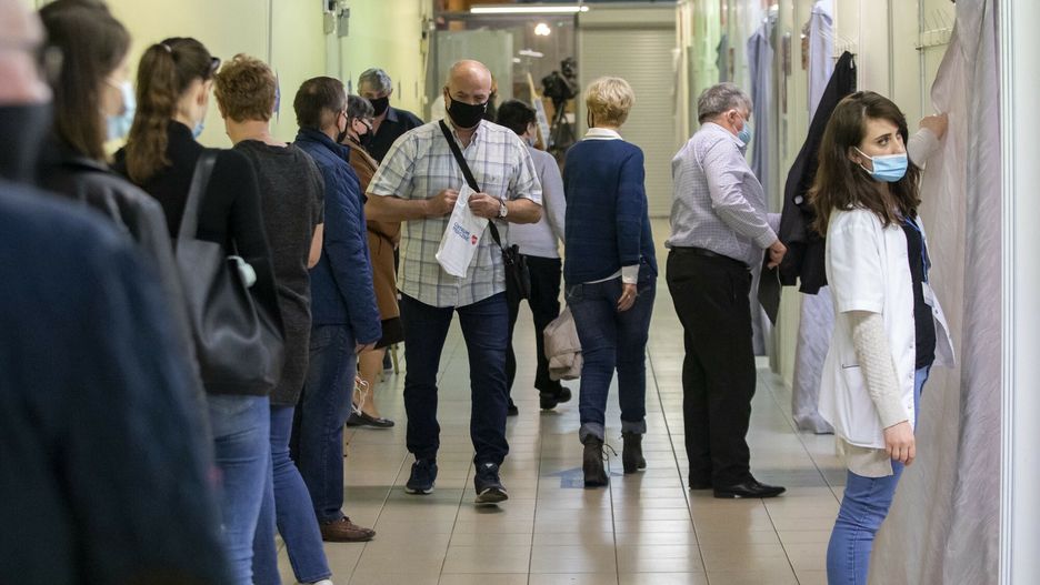 Koronawirus. Szczepienia kolejnych roczników. Jak się zapisać?