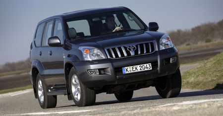 Używana Toyota Land Cruiser J12 (2002-2009) - opinie i typowe usterki