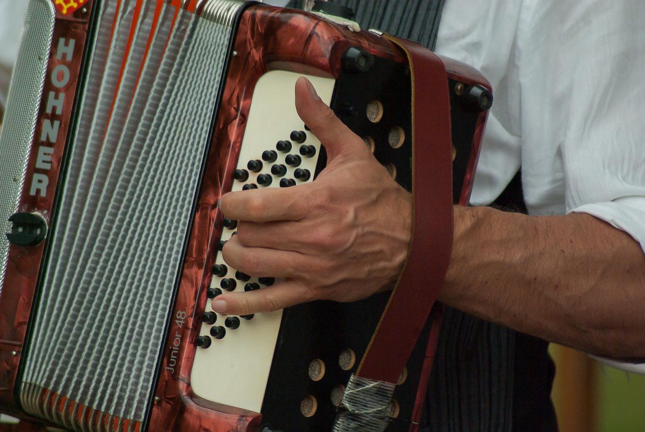Przegląd muzyki tradycyjnej w Andrzejewie