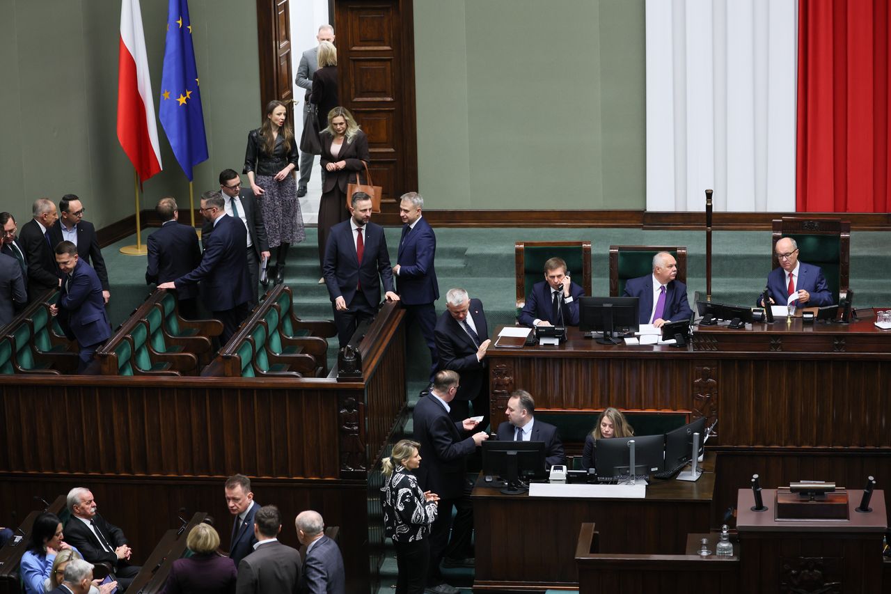 Zapowiadane zmiany dla kierowców, obecnych i przyszłych [SKRÓT PORANKA]