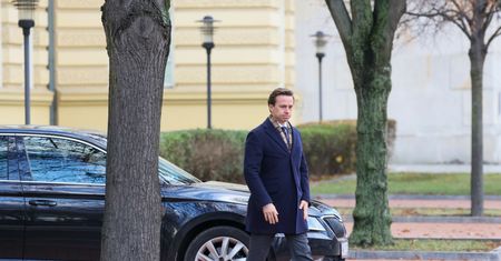Kierowca Krzysztofa Bosaka złamał przepisy w drodze do Sejmu
