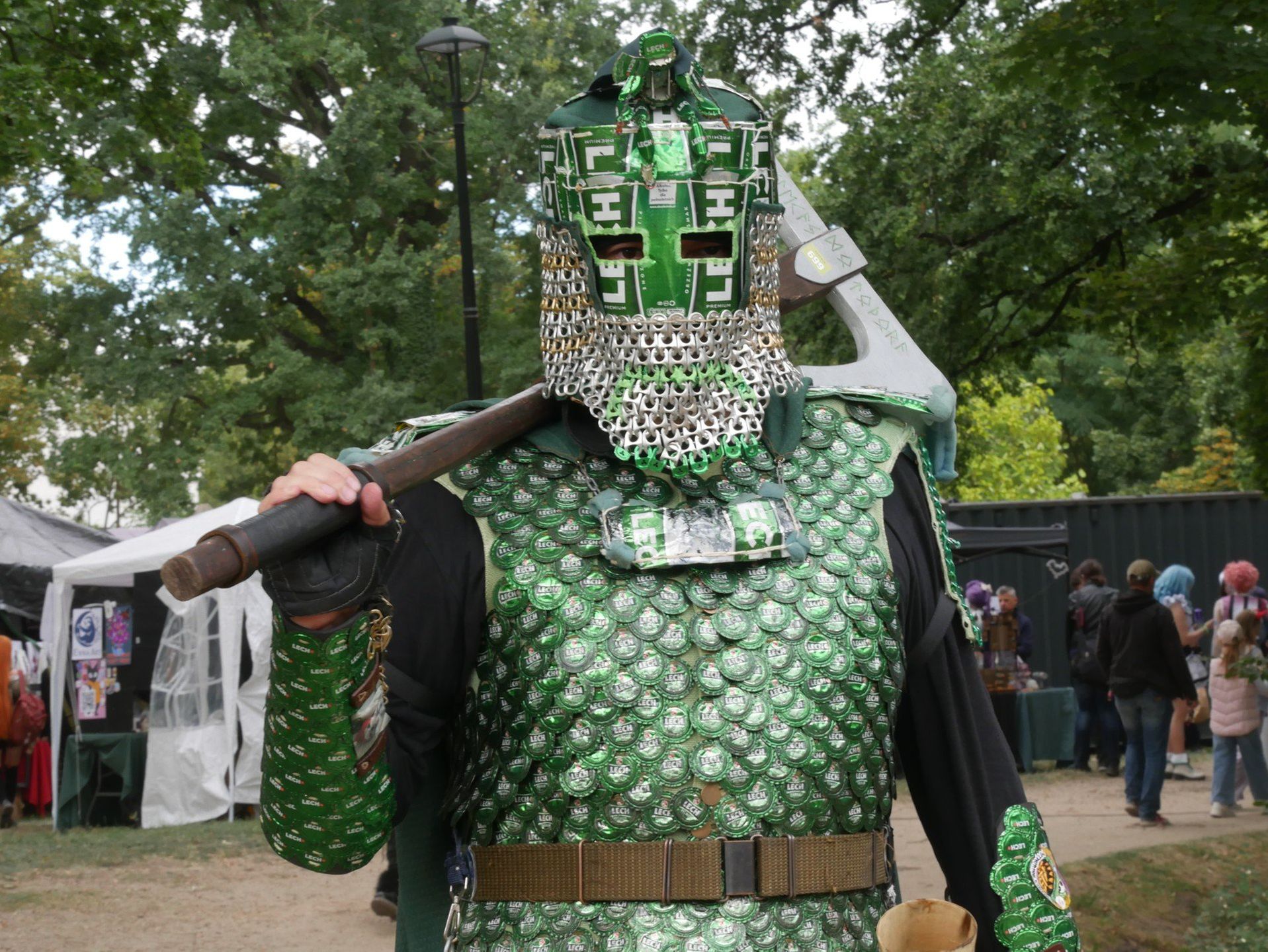 Sobota podczas jubileuszowych Dni Fantastyki 2025 w Leśnicy była prawdziwym świętem popkultury. Park Leśnicki zamienił się w barwną krainę fantazji, wypełnioną postaciami z gier, filmów, anime i komiksów.