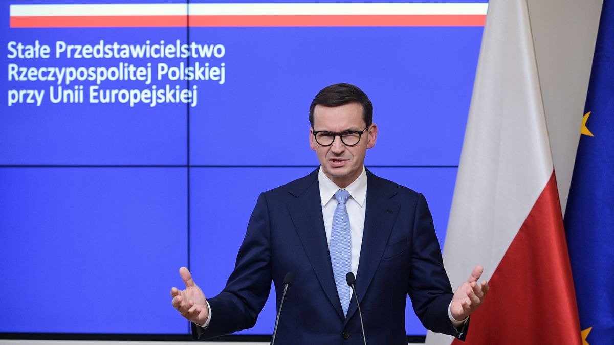 Mateusz Morawiecki
Bruksela, Belgia, 22.10.2021. Premier Mateusz Morawiecki bierze udzia� w konferencji prasowej po drugim dniu posiedzenia Rady Europejskiej w Brukseli, 22 bm. Unijni liderzy rozmawiali m.in. o orzeczeniu polskiego Trybuna�u Konstytucyjnego, dot. prymatu prawa europejskiego. (aldg) PAP/Marcin Obara
Marcin Obara
dyplomacja, obrady, polityk polityka, posiedzenie, rada europejska, szczyt, ue, unijny, wizyta, zagraniczna