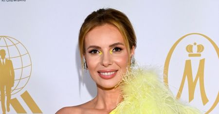 Izabela Janachowska bryluje na konkursie Miss Polski w żółtej kreacji do ziemi (ZDJĘCIA)