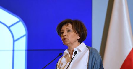 Zasiłek opiekuńczy może przysługiwać dłużej. Jest deklaracja minister