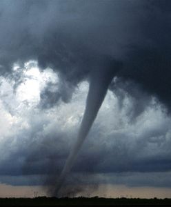 Pogoda. W niedzielę będzie niebezpiecznie, możliwe trąby powietrzne