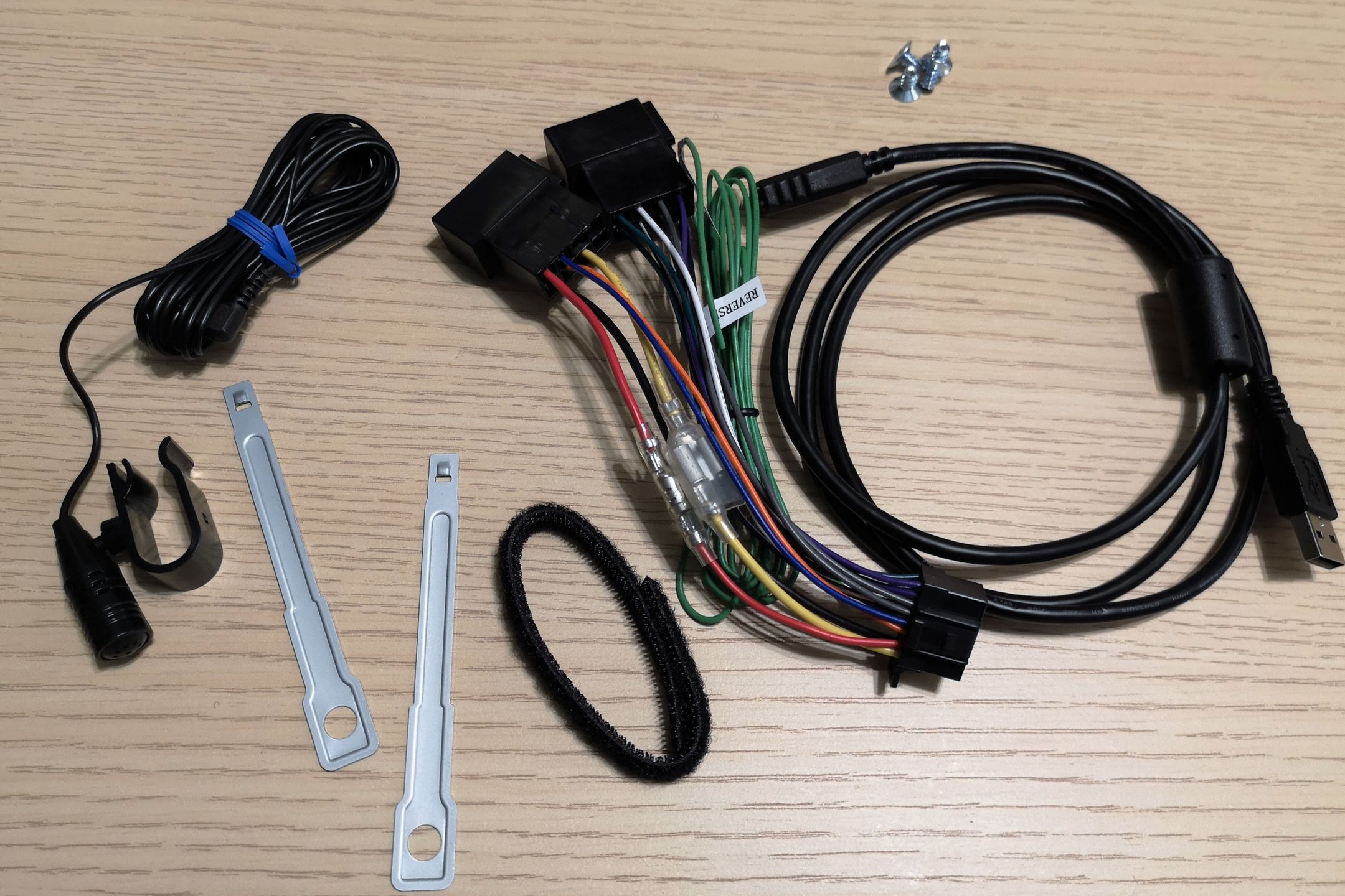 Sony XAV-AX100: sposób na Android Auto i Apple CarPlay w każdym samochodzie 4