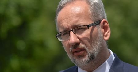 Koronawirus. Co dalej z obostrzeniami? Kluczowe słowa ministra zdrowia
