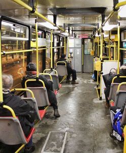 Selekcja w tramwajach i autobusach. Czy powinna być w Warszawie?
