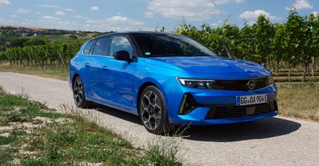 Pierwsza jazda: Opel Astra Sports Tourer – w ofercie i hybryda, i diesel