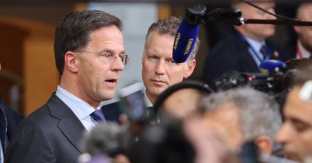 Mark Rutte, premier Holandi, nie odwiedził matki przed śmiercią. Zastosował się do obostrzeń, które sam wprowadził