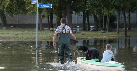 Powodzianie szykują pozew zbiorowy. "Ma udowodnić błędne decyzje"