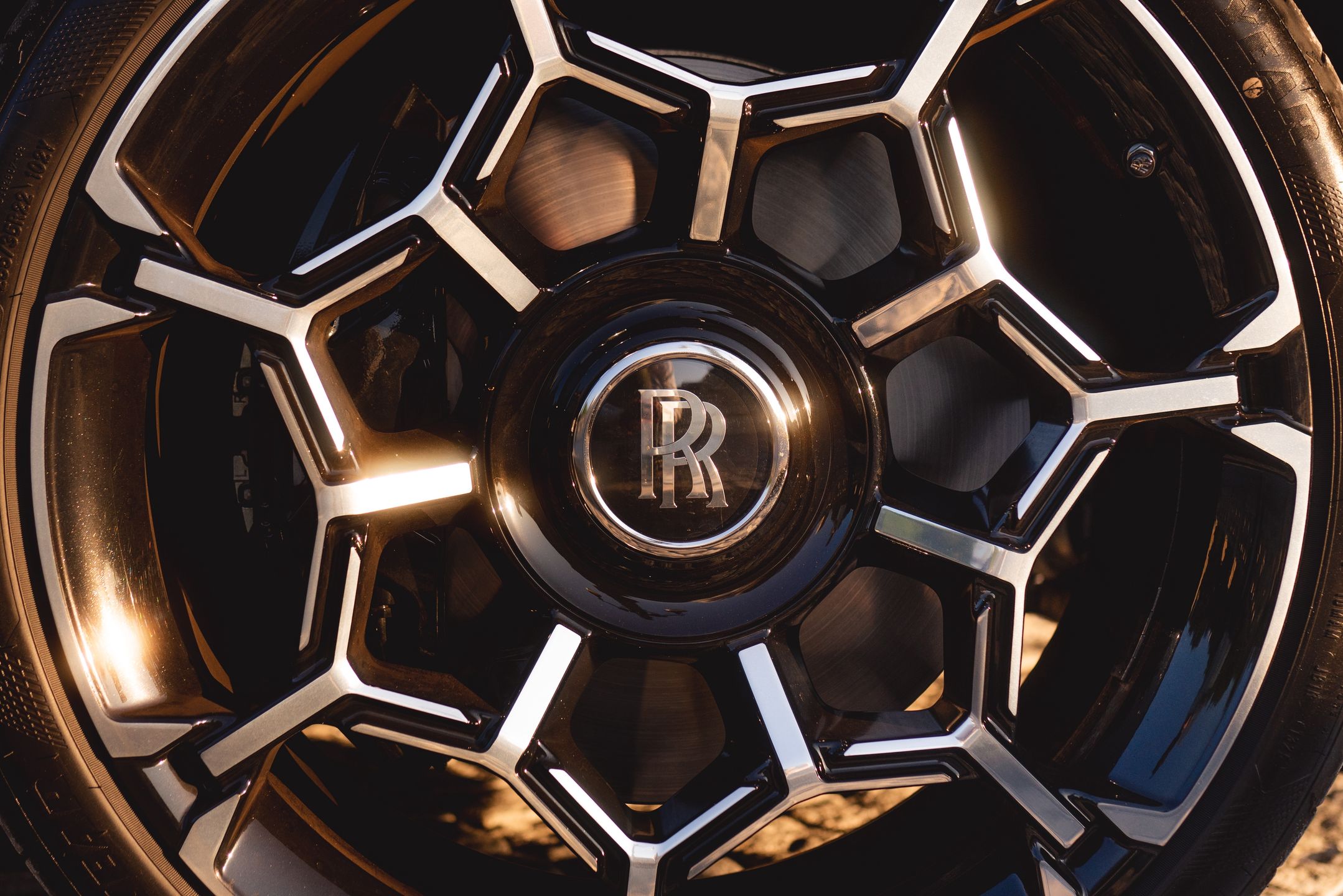 Rolls-Royce Ghost serii II Black Badge (2025)