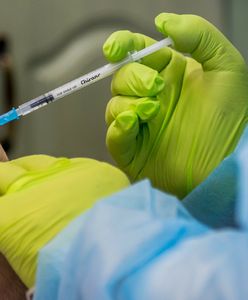 Wirus mutuje. Powtórzą szczepienia?