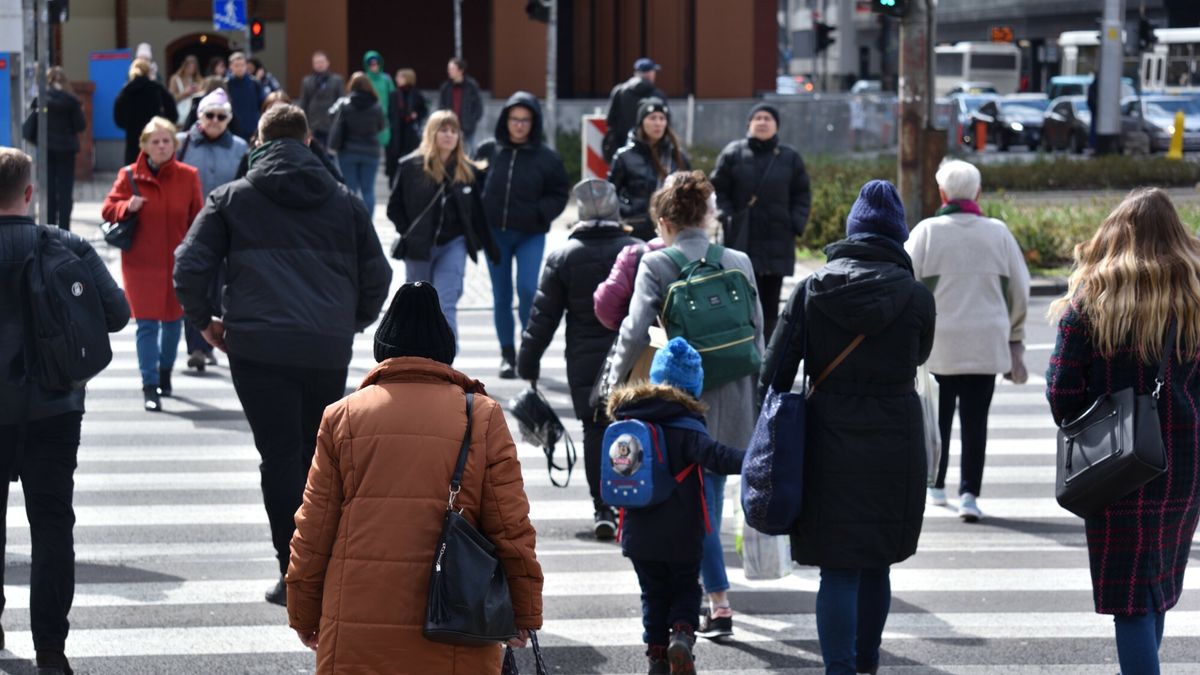 East News archiwum
Fot. Bartlomiej Magierowski/East News. Wroclaw 3.04.2023. Grupa przechodniow na placu Dominikanskim - roznorodnosc, spoleczenstwo.
Bartlomiej Magierowski