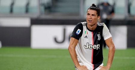 Mnóstwo komentarzy pod zdjęciem Cristiano Ronaldo. Portugalczyk zaskoczył stylówką