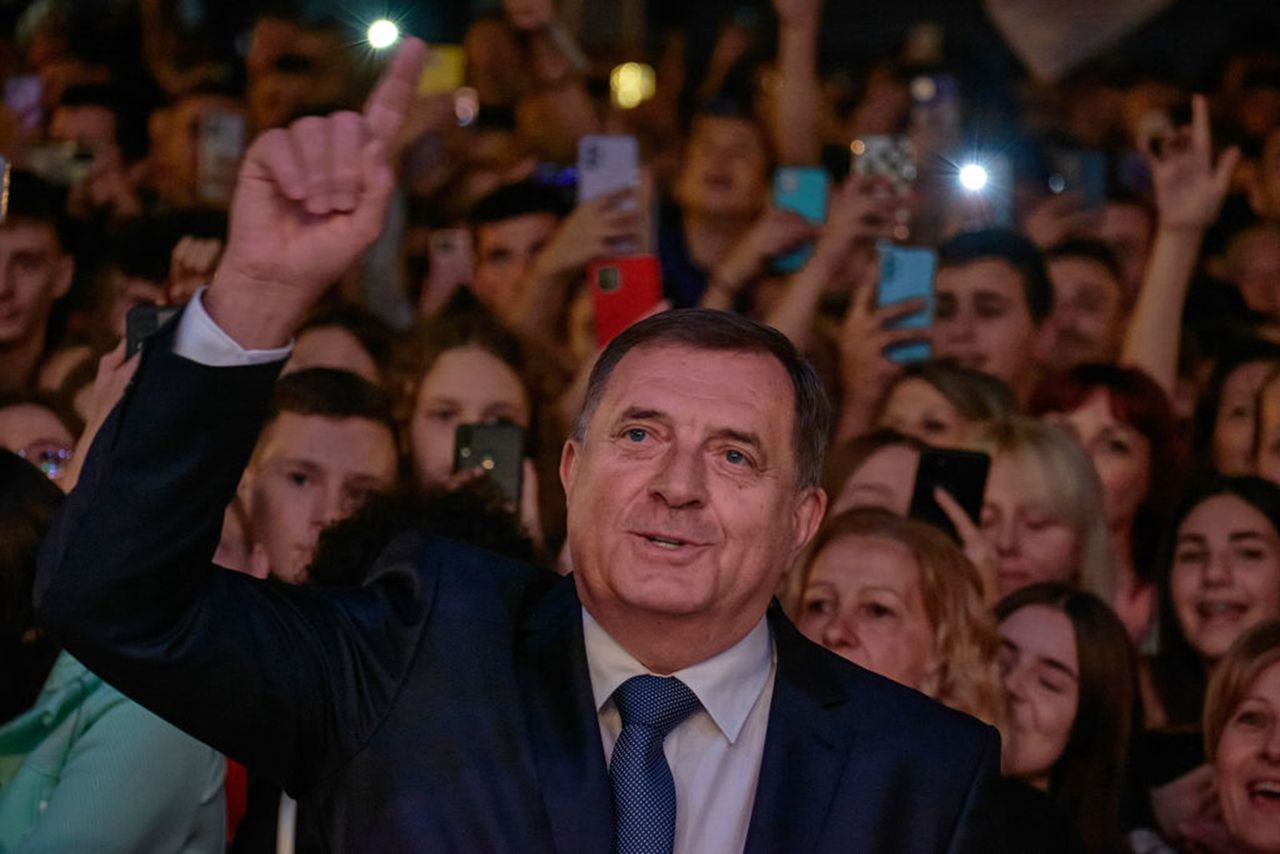 Dodik backs Serb military ties amid conscription return