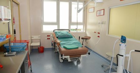 Pierwszy transpłciowy mężczyzna w Wielkiej Brytanii urodził dziecko