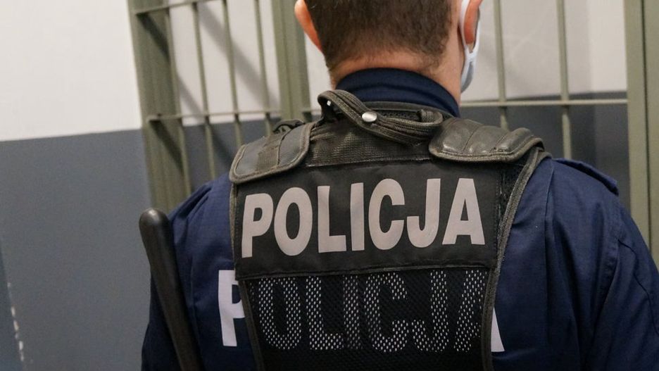 Świętochłowice. 33-late chciał uniknąć spotkania z policją, kryjąc się w szafie.