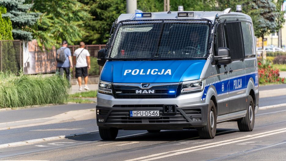 Ulicami Poznania przeszed? XX Marsz R�wno?ci
Fot. NewsLubuski/East News, 29.06.2024, ulicami Poznania przeszedl XX Marsz Rownosci. Wydarzenie zabezpieczalo kilkuset funkcjonariuszy policji oraz strazy miejskiej N/z radiowoz
NewsLubuski