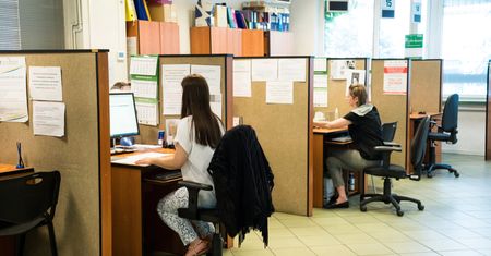 Eurostat: bezrobocie w Polsce wzrosło minimalnie. Ciągle to drugi najlepszy wynik w UE