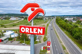 Skala obniżek wyhamowała. Nowa prognoza cen paliw