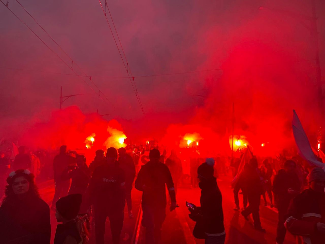 Jest najnowsze potwierdzenie. Tyle osób zatrzymała policja na marszu [RELACJA NA ŻYWO]