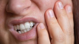 Zaczyna się od zębów, a kończy u psychiatry. Cierpi nawet co trzeci Polak