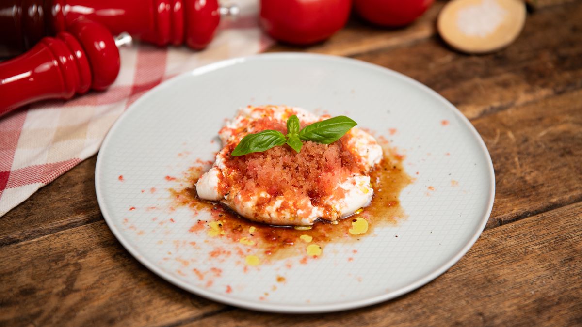 Mrożony pomidor z burratą