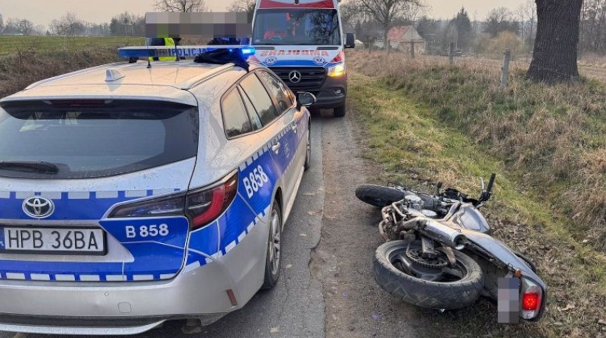 Pirat drogowy z dożywotnimi zakazami zaatakował policjantów.