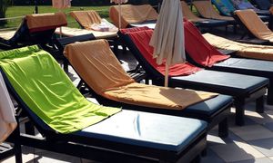 Bitwa o leżaki w Hiszpanii. Nagranie stało się hitem w sieci