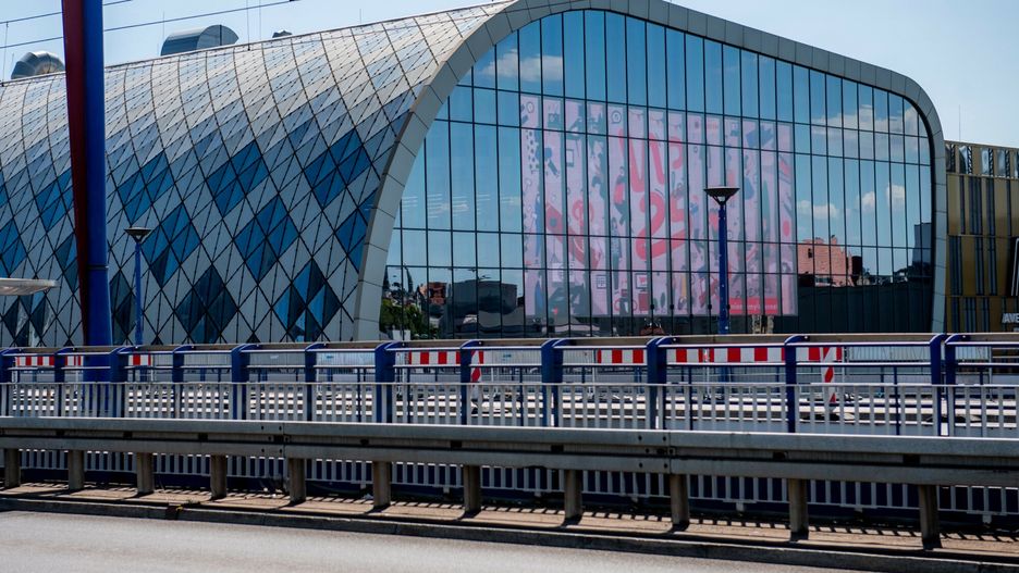 Z budynku ewakuowano pół tysiąca osób